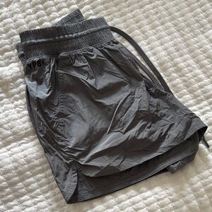 YPB Women's MotionTEK High Rise Lined Workout Short - S